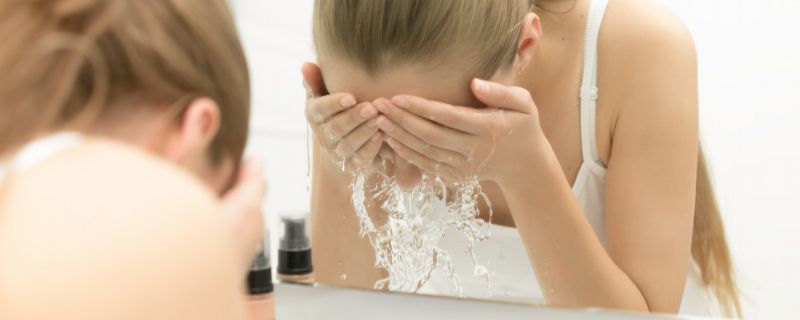 怎么用除螨皂洗脸